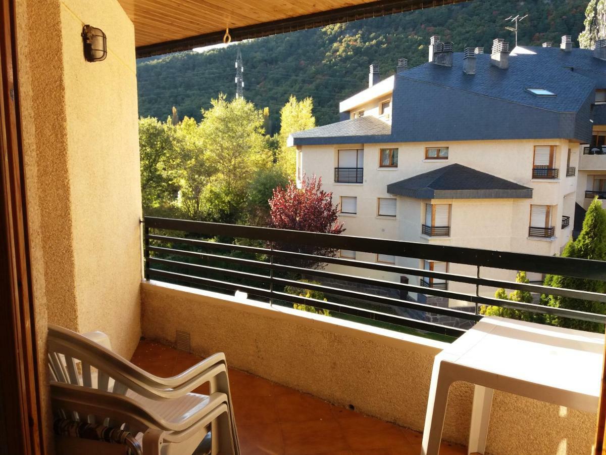 Best Biescas Tourist Home Екстер'єр фото